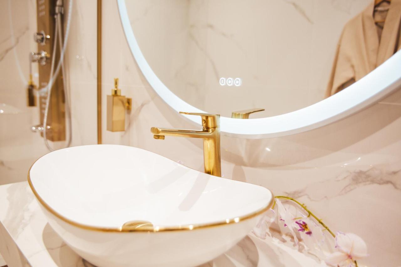 La Suite 176 - Piscine Privee, Spa, Hammam A 랭스 외부 사진